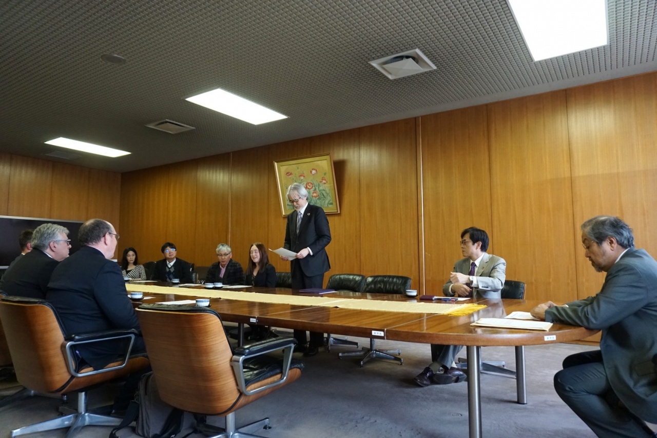 「龍谷大学 & カーディフ大学 協定締結式」のようす