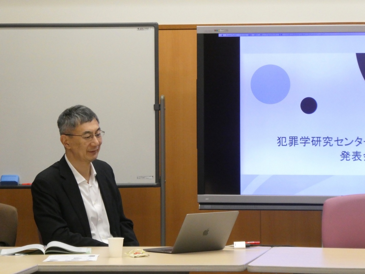 武田俊信教授(「司法心理学」ユニット長 / 文学部教授)
