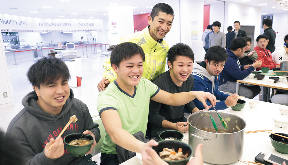 管理栄養士の卵がサポート 選手達のカラダづくり