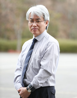 野村 竜也教授