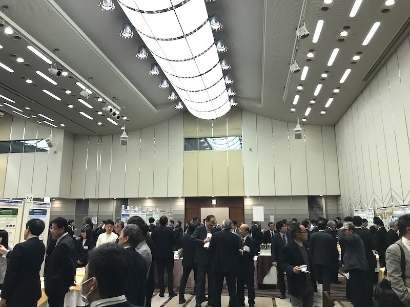 ポスターセッション会場のようす