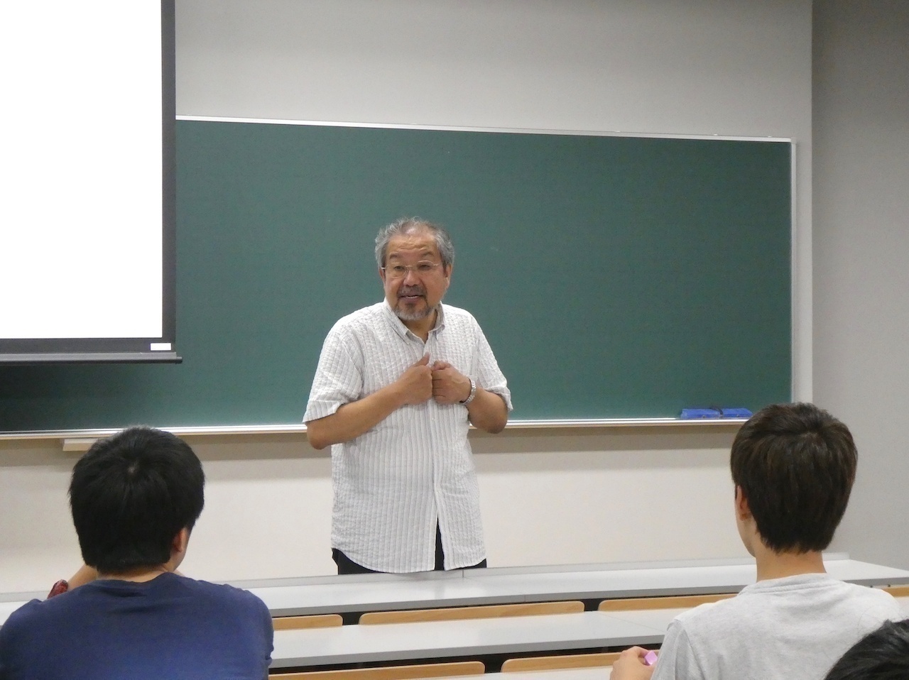 石塚伸一教授(本学法学部・ハラスメント問題委員会 委員長・犯罪学研究センター長)