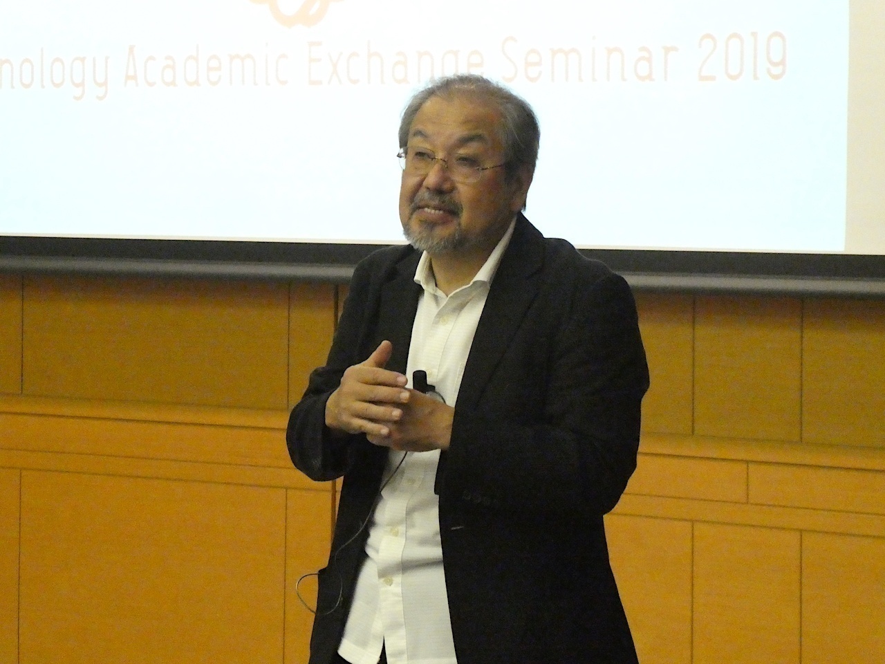石塚伸一教授(本学法学部、犯罪学研究センター長)