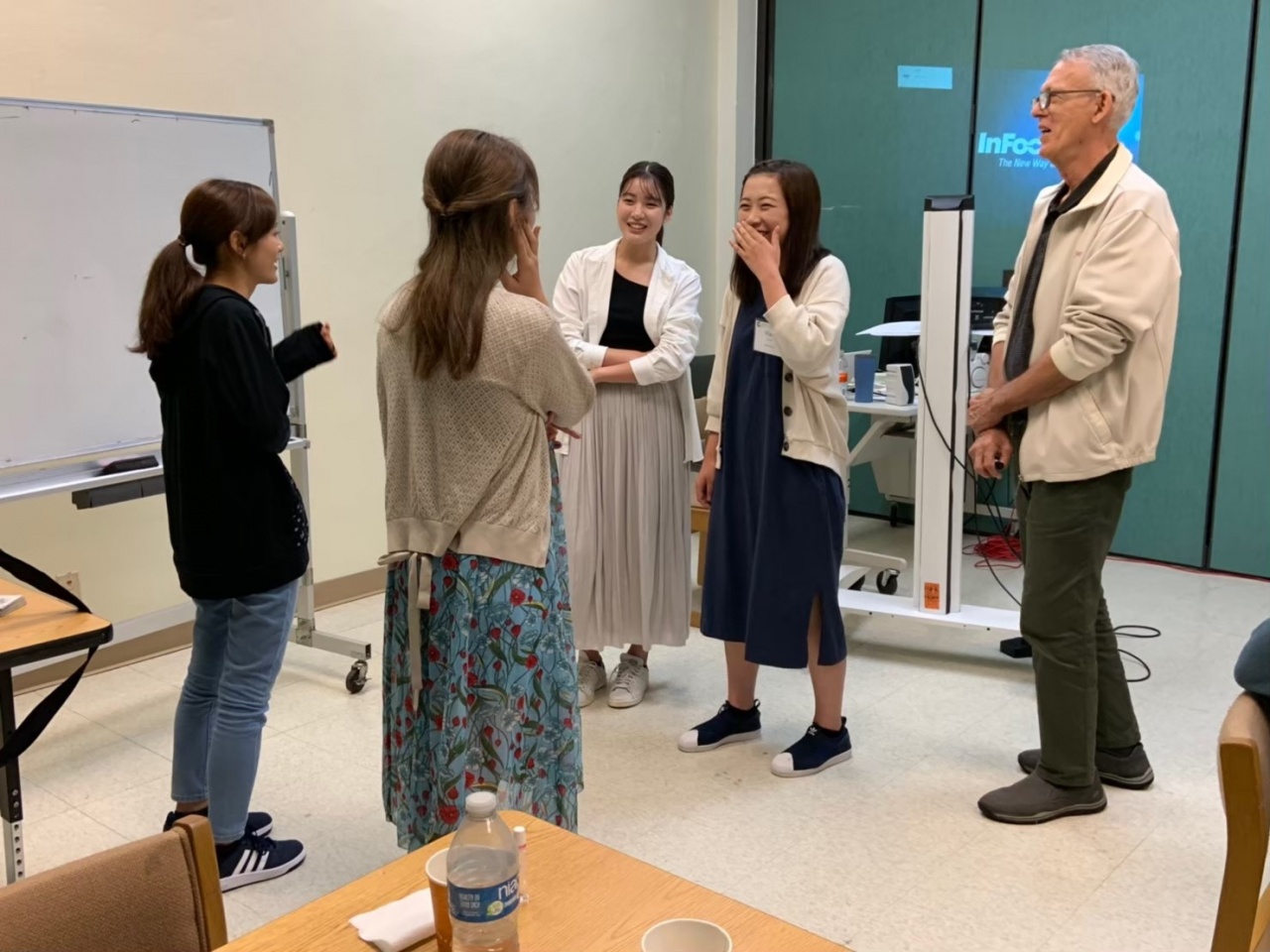 英語の授業の様子(会話練習)