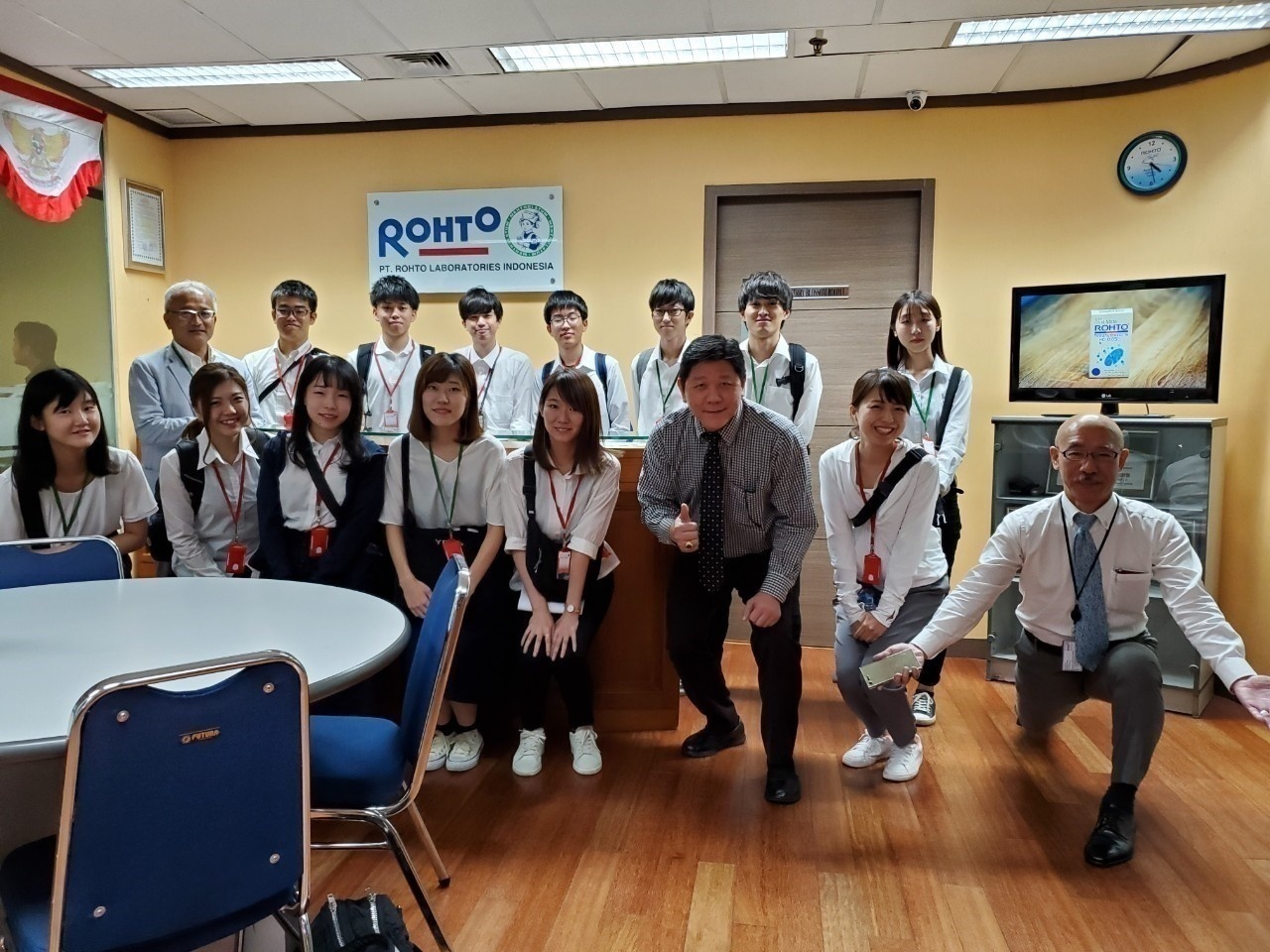 ロート製薬インドネシア社 ヒアリングと工場見学