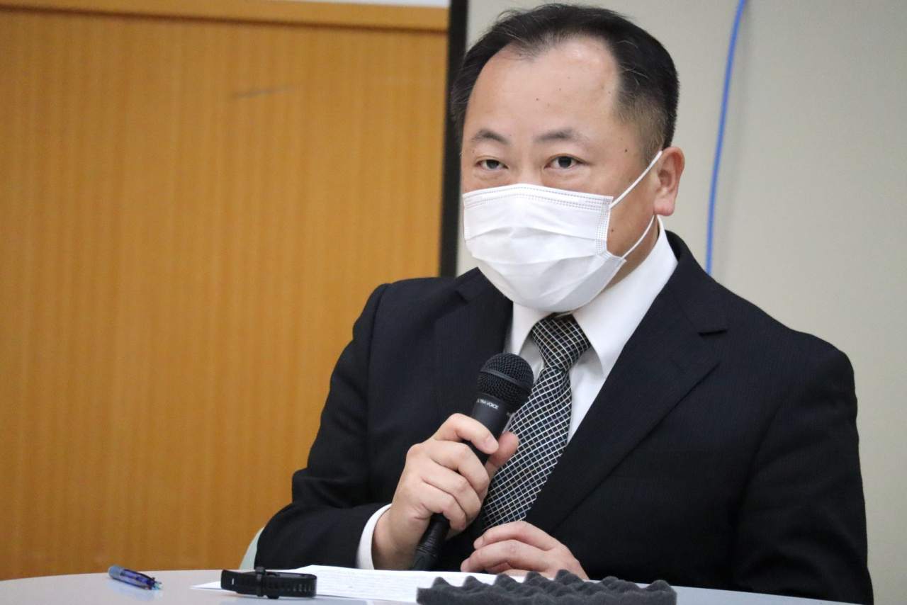 Professor Yoshiyuki Inoue (Faculty of Law)