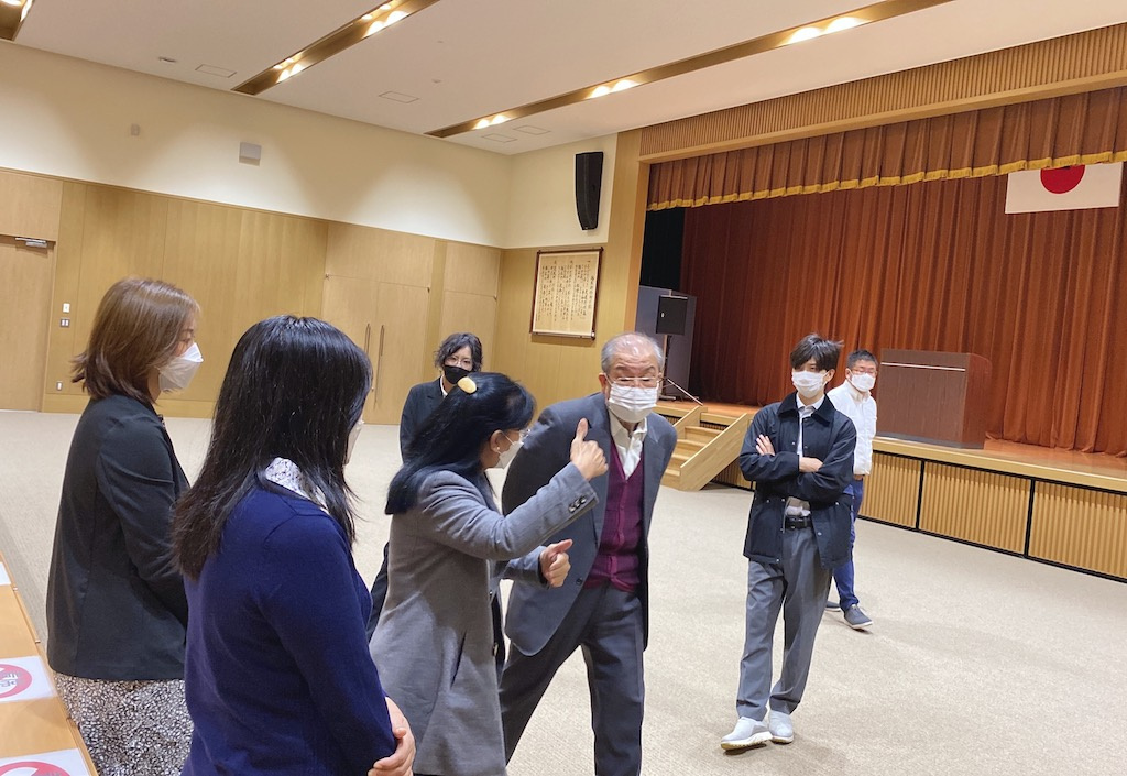 矯正研修所の施設見学の様子
