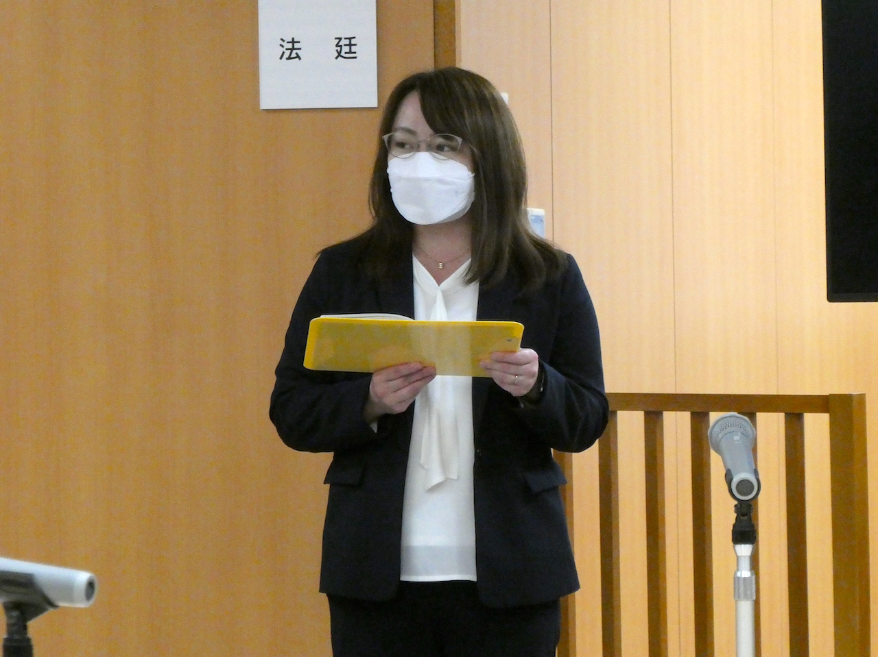 暮井真絵子氏（本学法学部・非常勤講師）