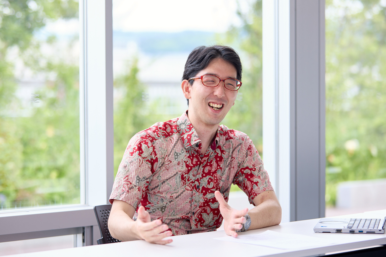 大久保 翔平・経済学部 国際経済学科 講師|博士(文学)