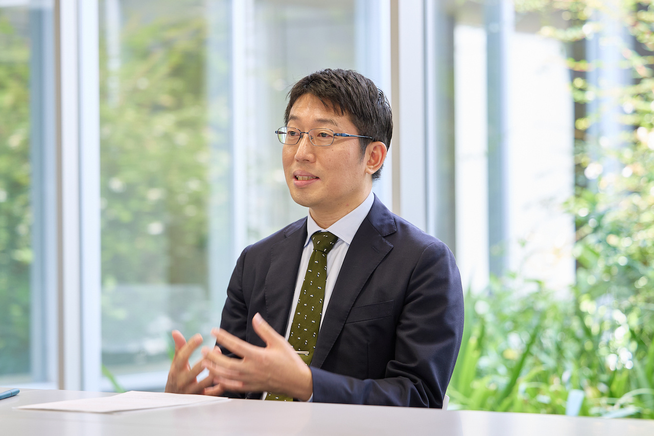 吉本圭佑・政策学部教授｜Ph.D. (言語学)