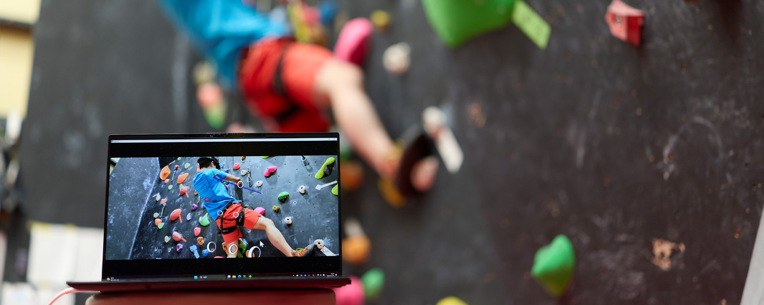 情報学部　学科紹介メイン画像