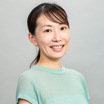 横手綾美さん